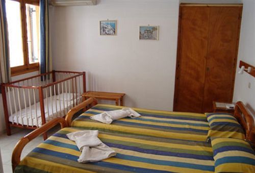 Stergia Hotel Paro Esterno foto
