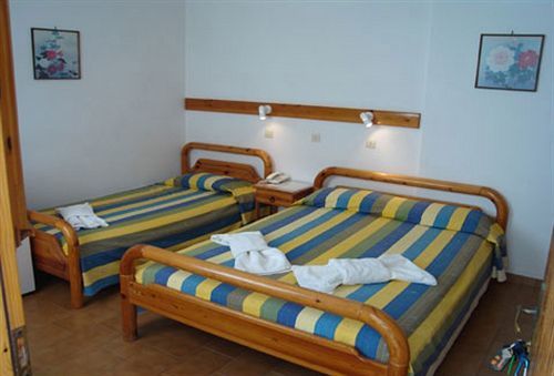 Stergia Hotel Paro Esterno foto